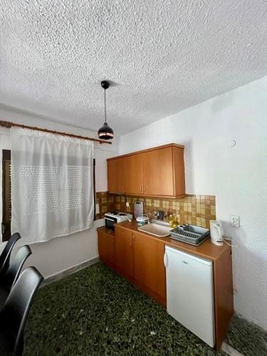 PELEKAN rooms and apartments ATHINA 23
