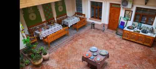 Restaurace v ubytování Best Hotel Nasriddin Navruz 1 Minut way till Old City