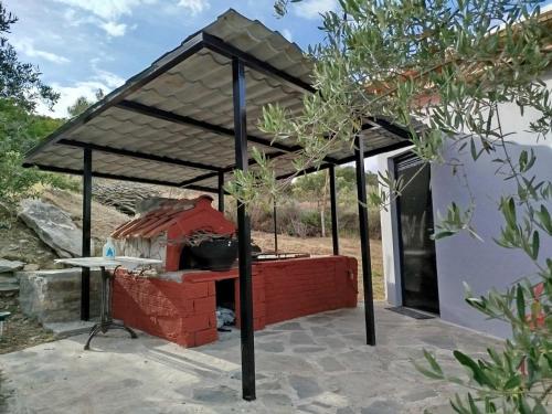 Afbeelding uit fotogalerij van J & V Natural Home in Elaiokhórion