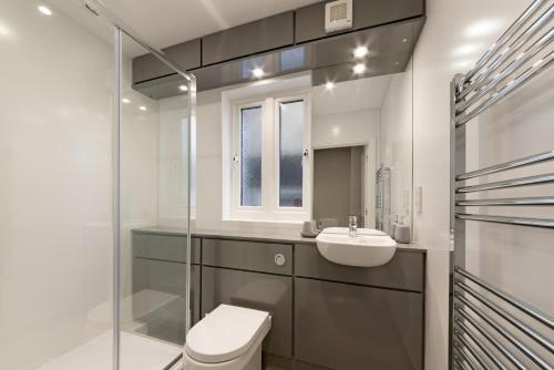 Koupelna v ubytování K Suites - Waveney Chambers 1