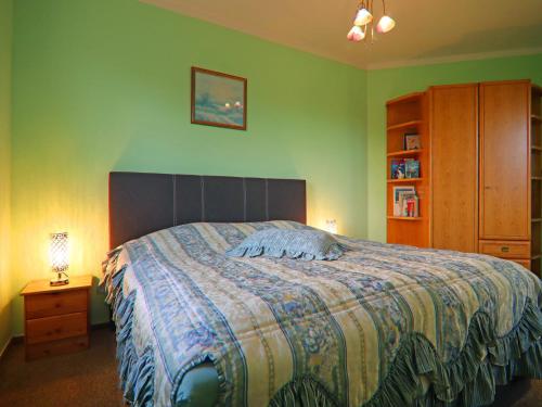 Postel nebo postele na pokoji v ubytování Apartment Stortebeker in Boltenhagen near beach