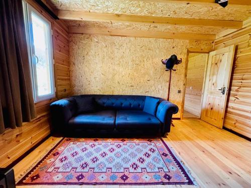 Posezení v ubytování Cottages SHIKHRA - კოტეჯები შიხრა