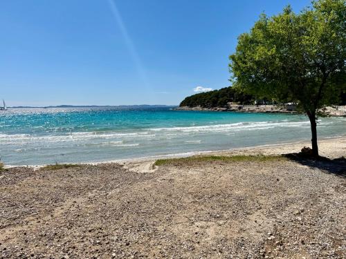 Φωτογραφία από το άλμπουμ του Mobile Home Al Mare, Murter σε Μούρτερ