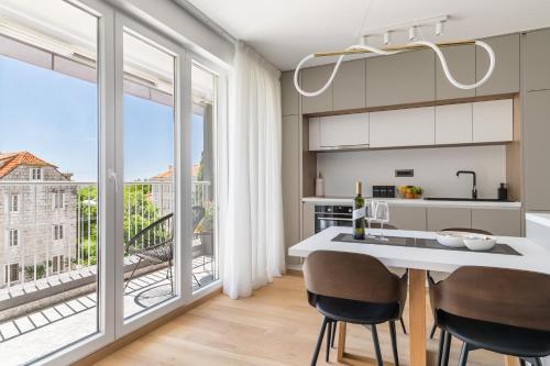 New! Old town Luxury Apartment Ina