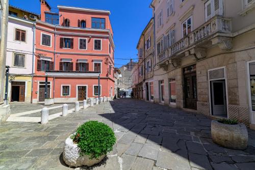 Apartments by the sea Pula - 24381