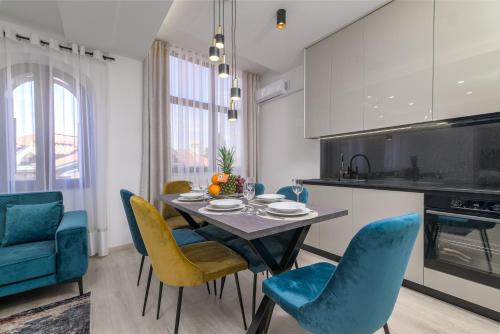 Apartments by the sea Pula - 24381