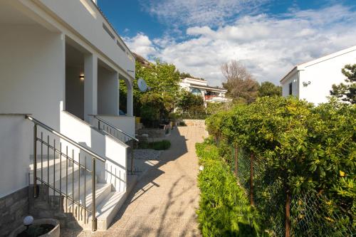 Apartments by the sea Baska, Krk - 24433