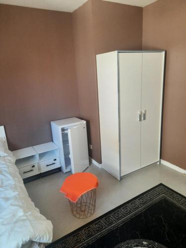 Photo de la galerie de l'établissement Chambre moderne meublé, à Saint-Étienne