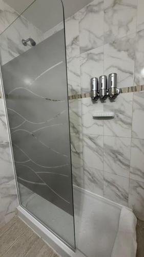 Bilik mandi di Del Camino Hospedaje Temporal