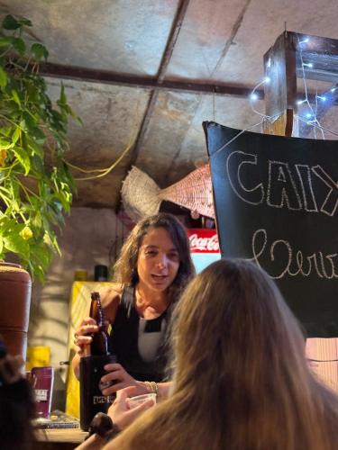 Mais Que Nada Itacaré - Hostel, Bar & Breakfastで提供されているドリンク