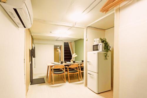LodgiBase01 Osaka Ebisu KOREGA! Partners