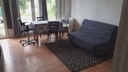 Maison 2 chambres, terrasse/jardin (proche PARIS)