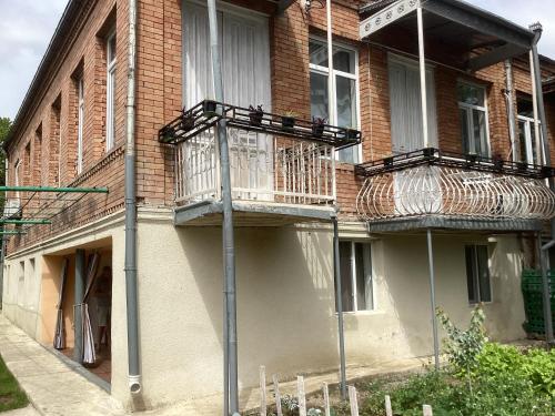 Budova, kde se bed and breakfast nachází