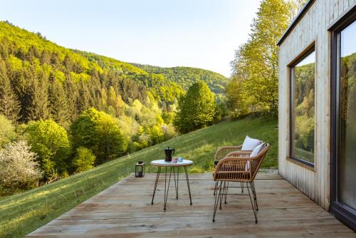 Příroda nedaleko luxury tent