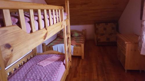 Postel nebo postele na pokoji v ubytování Apelsīns