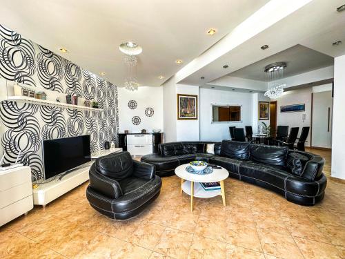 Foto Casa del Mar - 2BR, First Line Sea view Vollga 4