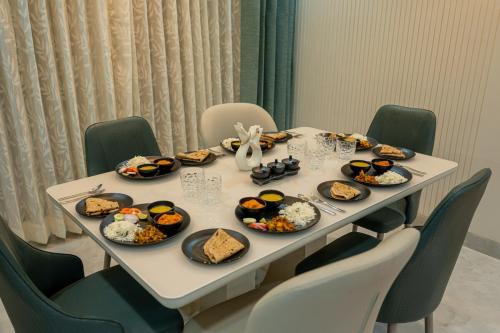 Comida en o cerca de esta villa