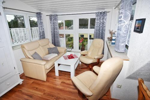 Ruang duduk di Ferienwohnung im Haus Rotkäppchen