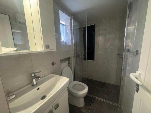 Prime Location - City Center 1BDR Apartment