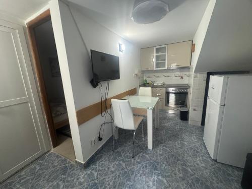 Prime Location - City Center 1BDR Apartment