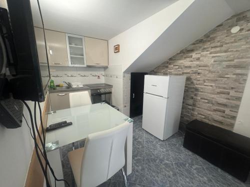 Prime Location - City Center 1BDR Apartment