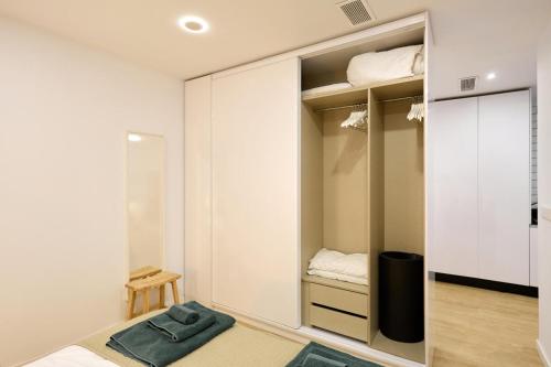 Postel nebo postele na pokoji v ubytování Cartagena Centro Puerto Nova