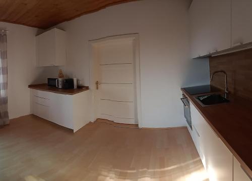 Una cocina o zona de cocina en PA's