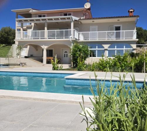 Villa Ena