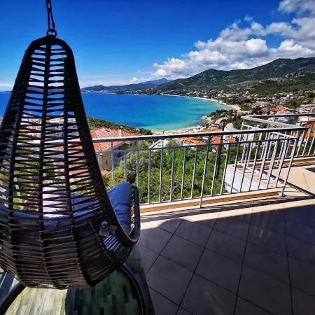 Lina's view apartment