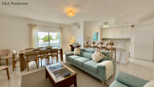 Duplex Penthouse L&A Prainha with sea view, 2 Terraces, plus balcony