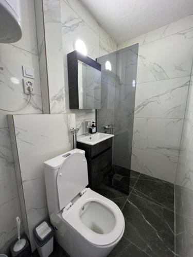 Studio Apartment 2