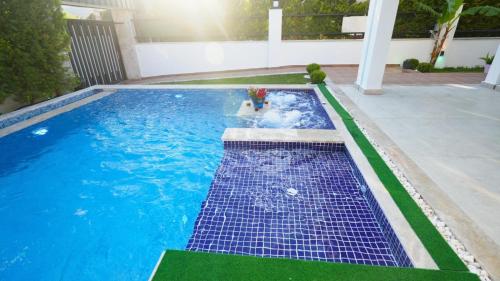 Kolam renang di atau dekat dengan Çamyuva Lüks Villa