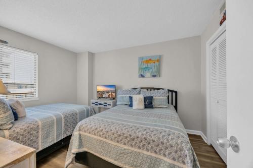 Oceanfront Condo Huge Pools Top Rated Ocean Creek Resort photo 27