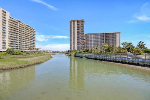 Oceanfront Condo Huge Pools Top Rated Ocean Creek Resort photo 51