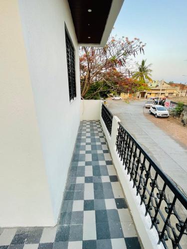 Balkoni atau teres di Maheshwari Bhakt Niwas And Homestay