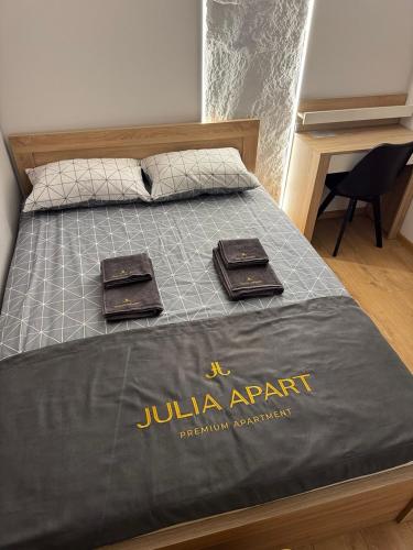 Ένα ή περισσότερα κρεβάτια σε δωμάτιο στο JULIA APART Premium