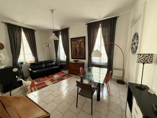 Appartement RDC avec parking en intra-muros