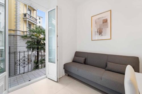 Elegant Apartment - Central, 10 Min to Duomo