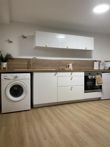 DISNEY LOVE - VAL D EUROPE - Vallée Village - VILLAGE NATURE - PARC ASTERIX