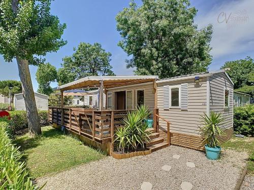 Grand Mobil home 3chbr 2sdb camping La Carabasse