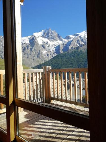 cottage with view of La Grave La Meije