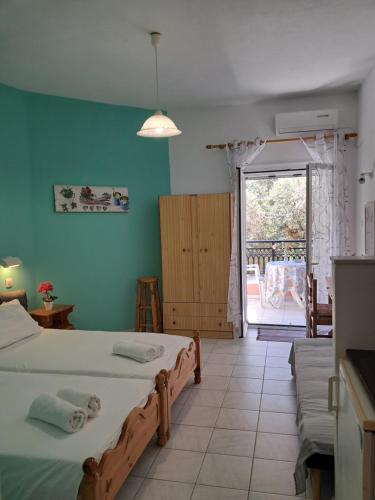 Gallery image of Ampelaki Studios in Boukari