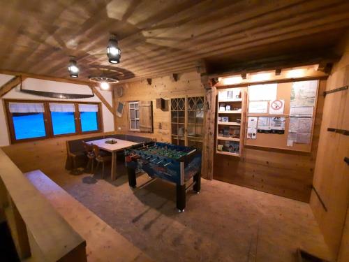 A kitchen or kitchenette at Apartment Dekker