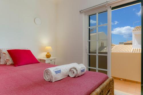 Spacious Villa - Walk to Beach & City Center