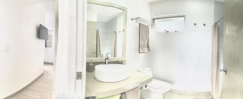 Un baño de Horizon Lodge Potrero