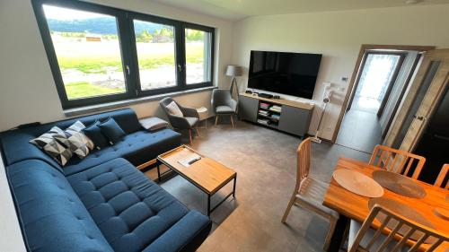 TV a/nebo společenská místnost v ubytování Apartmán U Karolíny