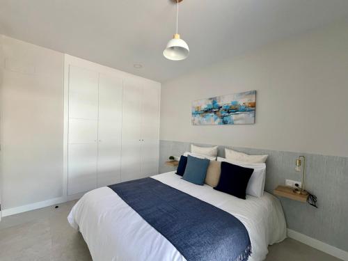 Stylish Boutique Apt Estepona - Relaxing stay Pool Free Parking