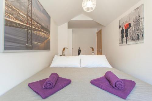 Principe Real 2 bedrooms 2 bathrooms, AIR-CON, Wi-Fi, 3rd floor