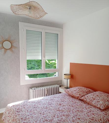 Photo de la galerie de l'établissement 6 pers - Le Salengro Appartement cosy et lumineux, à Dijon