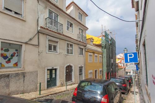 Principe Real 2 bedrooms 2 bathrooms, AIR-CON, Wi-Fi, 3rd floor